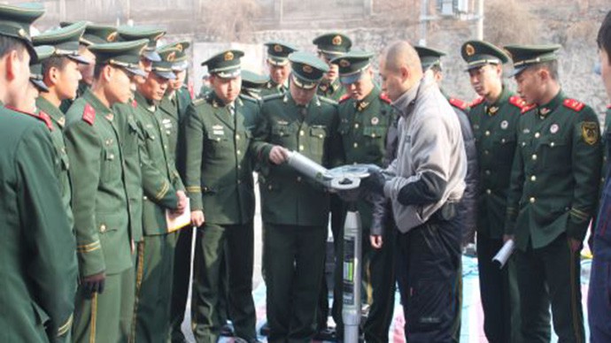 我公司技術人員在蘭州市消防特勤大隊為消防官兵現場顯示、培訓我公司所供設備